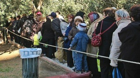Βαθιά λαβωμένη, η χώρα βαδίζει προς τις εκλογές